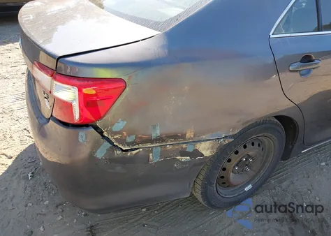 2013 Toyota Camry Le z USA, uszkodzony, nr VIN 4T1BF1FK7DU691530